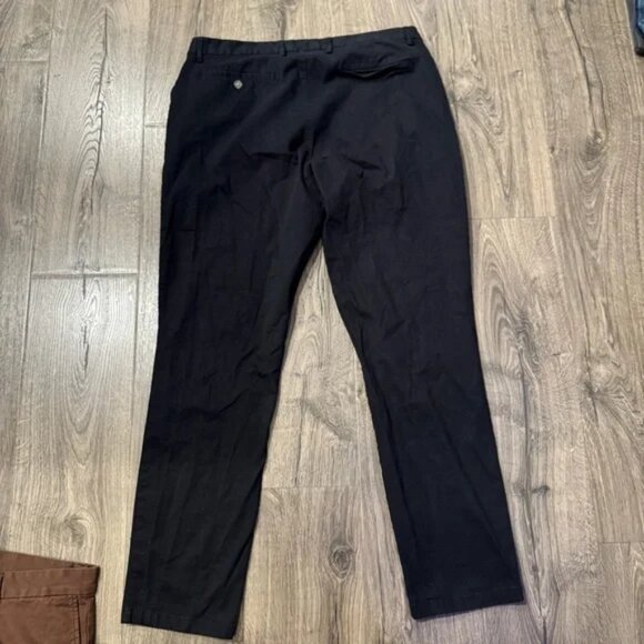 Old Navy Men Pants bundle Black Brown Tan/ khaki straight and athletic fit 36x32 - Picture 4 of 8